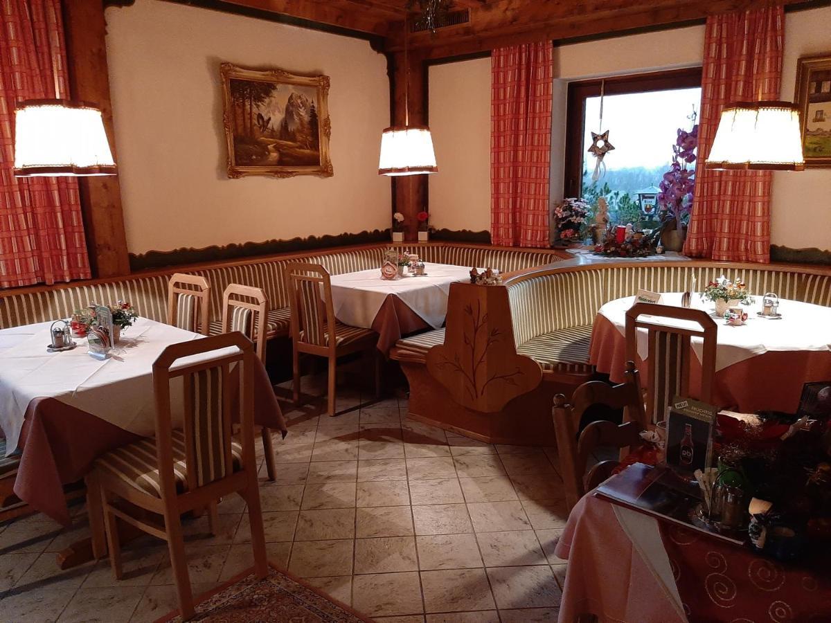 Landgasthof Hubertusstubn Sankt Michael im Lungau Exterior foto