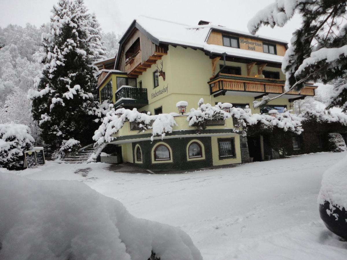 Hotel Landgasthof Hubertusstubn Sankt Michael im Lungau Exterior foto